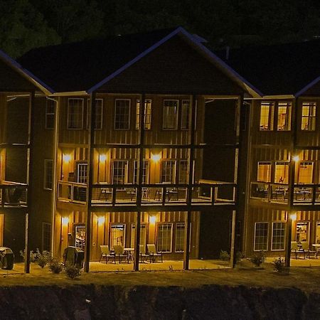 הוטון Keweenaw Waters Resort מראה חיצוני תמונה