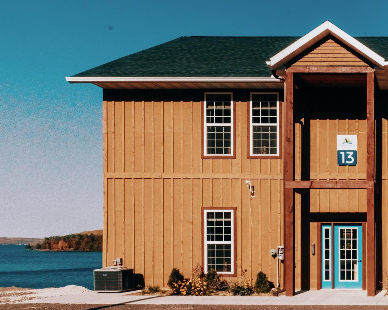 הוטון Keweenaw Waters Resort מראה חיצוני תמונה