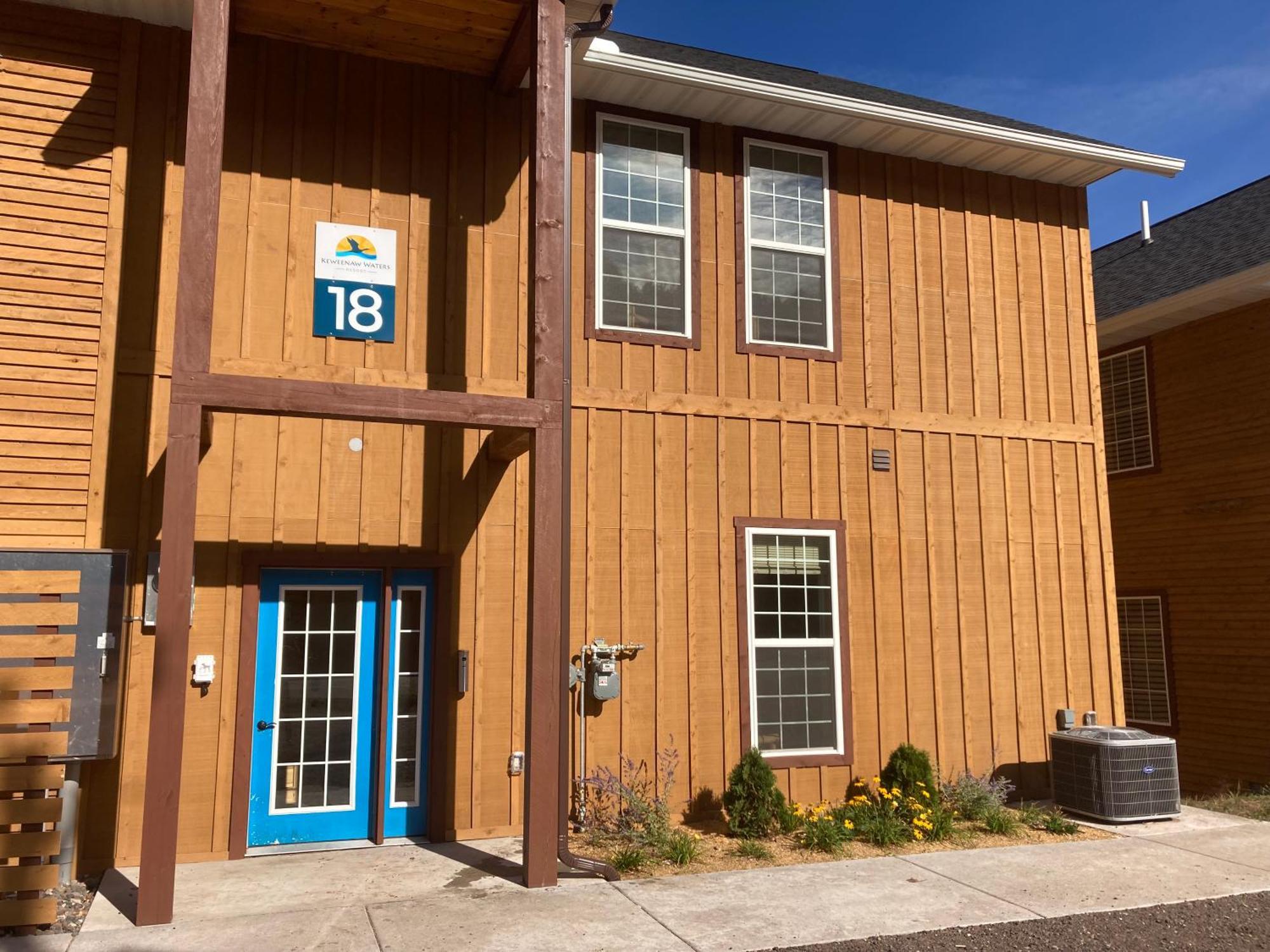 הוטון Keweenaw Waters Resort מראה חיצוני תמונה