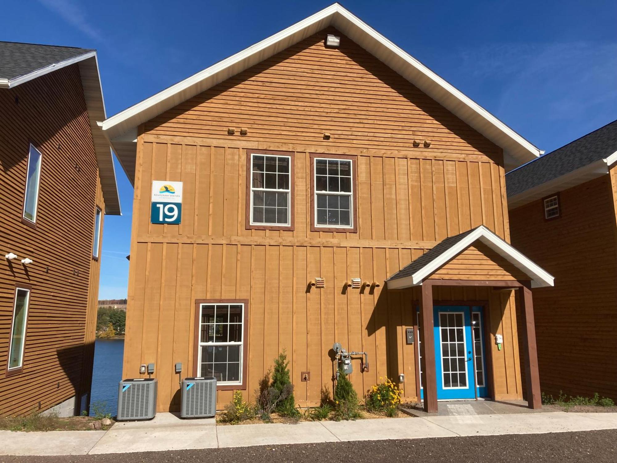 הוטון Keweenaw Waters Resort מראה חיצוני תמונה