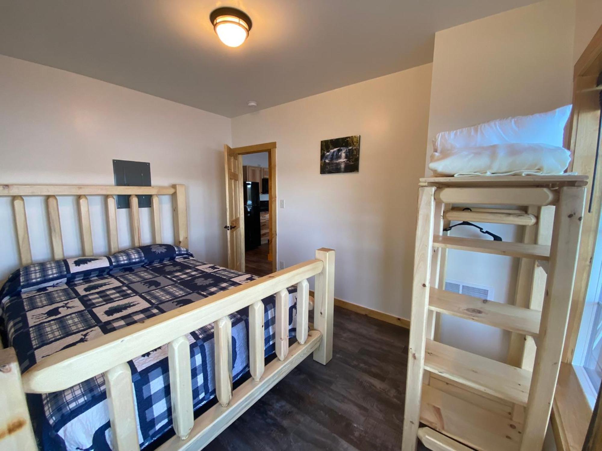 הוטון Keweenaw Waters Resort מראה חיצוני תמונה